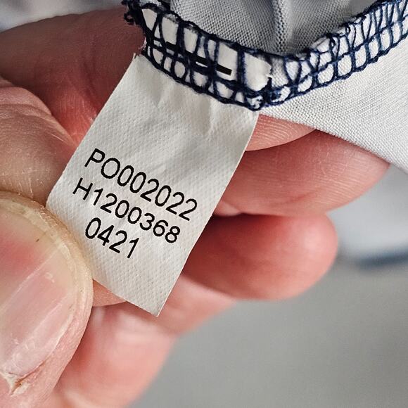 Huk Refraction Fish Fade Shirt Mens M Blue Pursuit Pattern Performance H1200368 - Picture 6 of 7